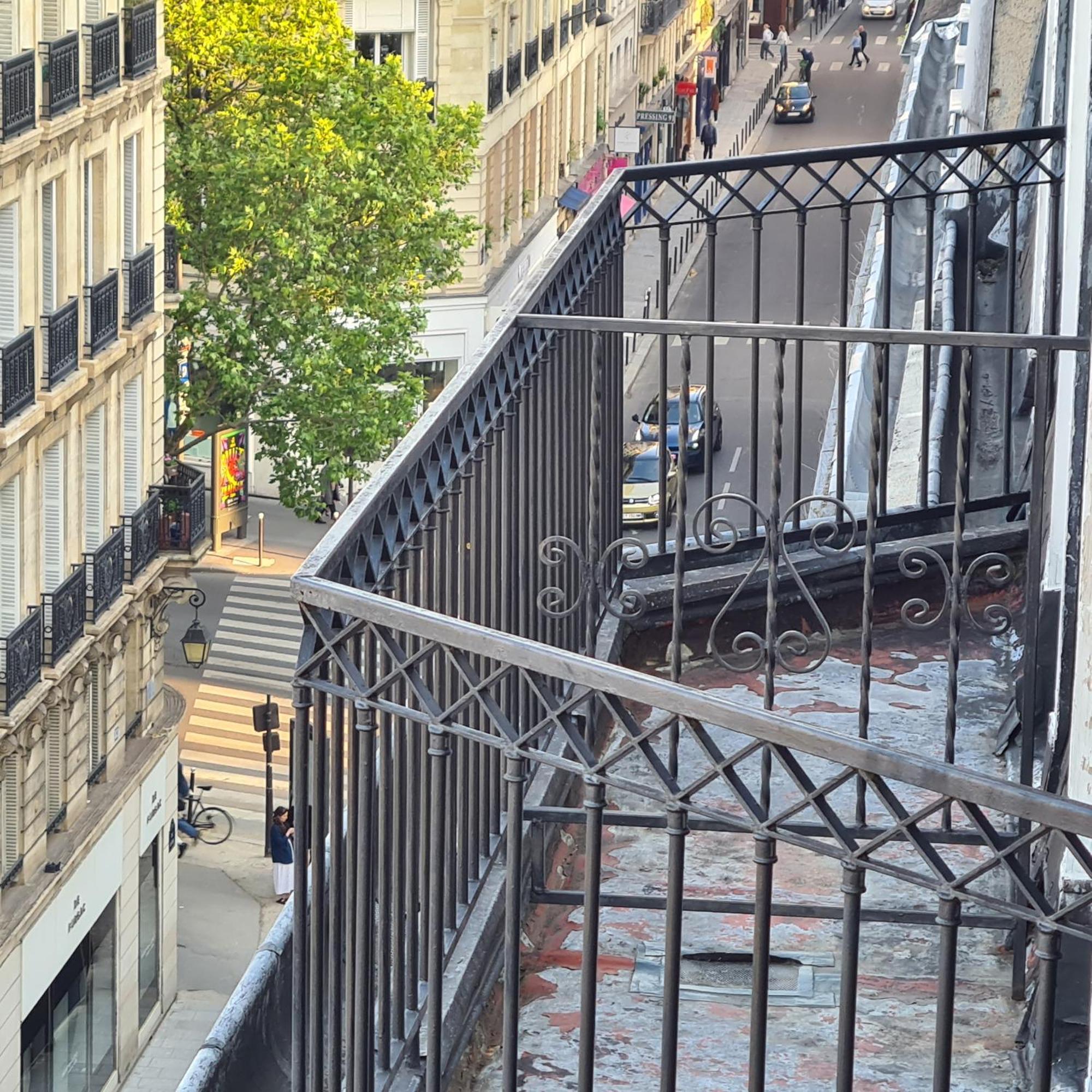 Hotel La Louisiane Parigi Esterno foto